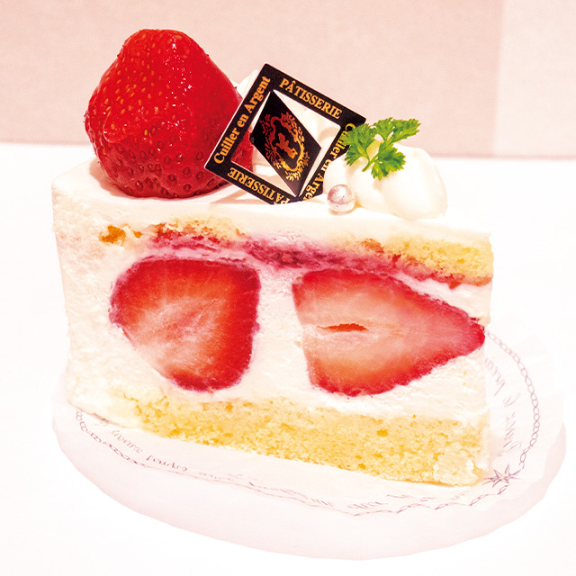いちごのショートケーキカット