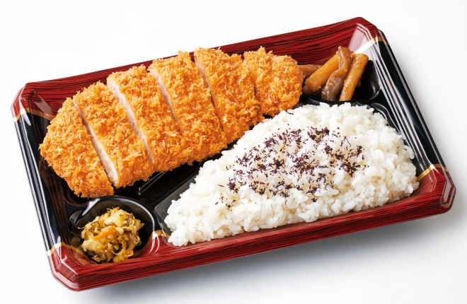 ロースかつ弁当 880円(税込)