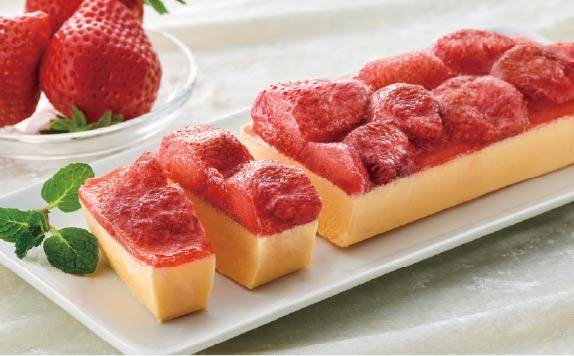 福岡県産あまおう苺入り カタラーナ